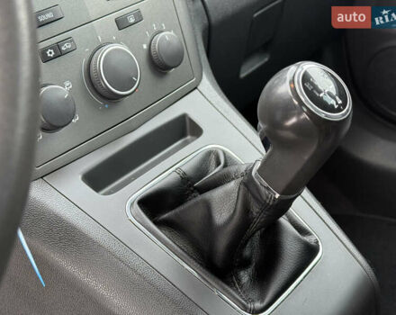 Сірий Опель Зафіра, об'ємом двигуна 1.6 л та пробігом 237 тис. км за 6000 $, фото 46 на Automoto.ua