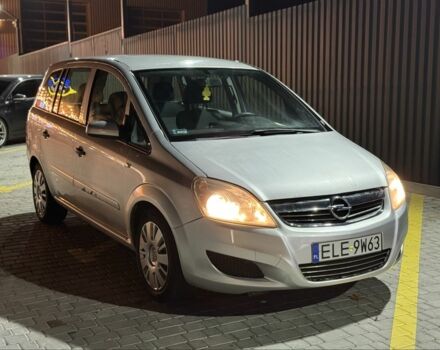 Серый Опель Зафира, объемом двигателя 1.9 л и пробегом 282 тыс. км за 3000 $, фото 3 на Automoto.ua