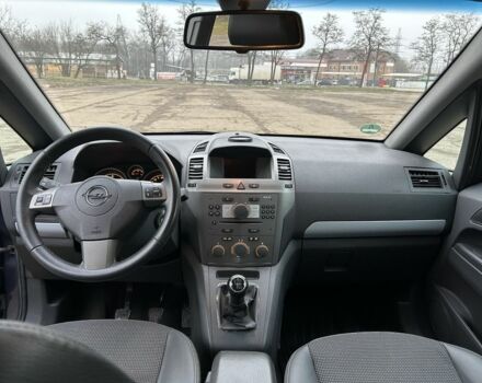 Сірий Опель Зафіра, об'ємом двигуна 1.9 л та пробігом 306 тис. км за 2300 $, фото 9 на Automoto.ua