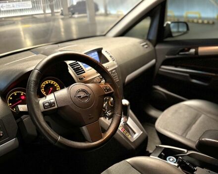 Сірий Опель Зафіра, об'ємом двигуна 1.9 л та пробігом 275 тис. км за 6799 $, фото 10 на Automoto.ua