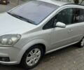 Серый Опель Зафира, объемом двигателя 1.9 л и пробегом 293 тыс. км за 4900 $, фото 1 на Automoto.ua