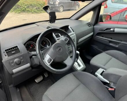 Серый Опель Зафира, объемом двигателя 2.2 л и пробегом 270 тыс. км за 4999 $, фото 4 на Automoto.ua