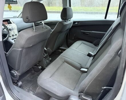 Серый Опель Зафира, объемом двигателя 1.9 л и пробегом 185 тыс. км за 3000 $, фото 7 на Automoto.ua