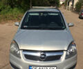 Серый Опель Зафира, объемом двигателя 1.91 л и пробегом 282 тыс. км за 3901 $, фото 1 на Automoto.ua