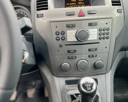 Серый Опель Зафира, объемом двигателя 1.8 л и пробегом 221 тыс. км за 4750 $, фото 14 на Automoto.ua