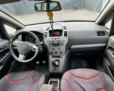 Серый Опель Зафира, объемом двигателя 1.9 л и пробегом 340 тыс. км за 2299 $, фото 15 на Automoto.ua