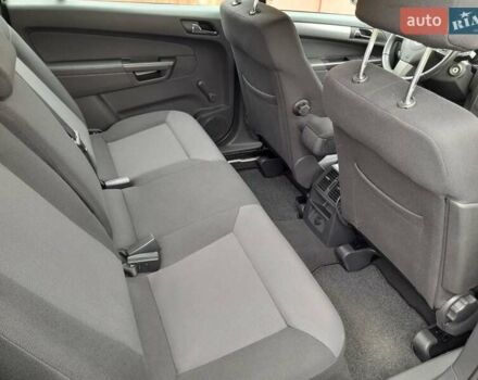 Серый Опель Зафира, объемом двигателя 1.8 л и пробегом 188 тыс. км за 6350 $, фото 30 на Automoto.ua