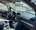 Серый Опель Зафира, объемом двигателя 1.91 л и пробегом 300 тыс. км за 4800 $, фото 6 на Automoto.ua