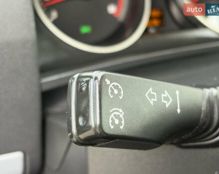 Серый Опель Зафира, объемом двигателя 1.8 л и пробегом 196 тыс. км за 5490 $, фото 32 на Automoto.ua