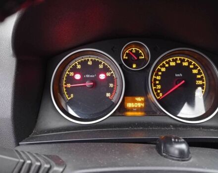 Серый Опель Зафира, объемом двигателя 0.16 л и пробегом 186 тыс. км за 4795 $, фото 4 на Automoto.ua