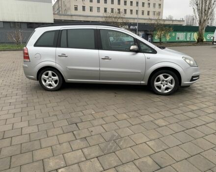 Серый Опель Зафира, объемом двигателя 1.6 л и пробегом 210 тыс. км за 5500 $, фото 4 на Automoto.ua