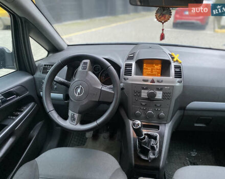 Сірий Опель Зафіра, об'ємом двигуна 1.9 л та пробігом 317 тис. км за 4799 $, фото 20 на Automoto.ua