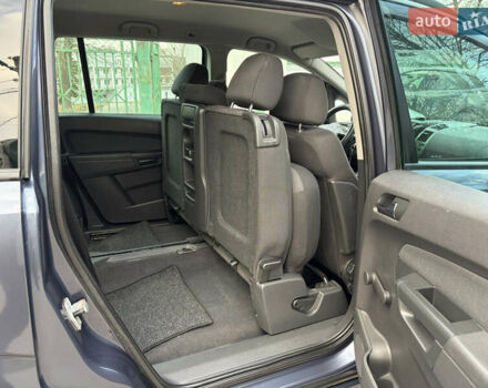 Серый Опель Зафира, объемом двигателя 1.8 л и пробегом 196 тыс. км за 5490 $, фото 16 на Automoto.ua