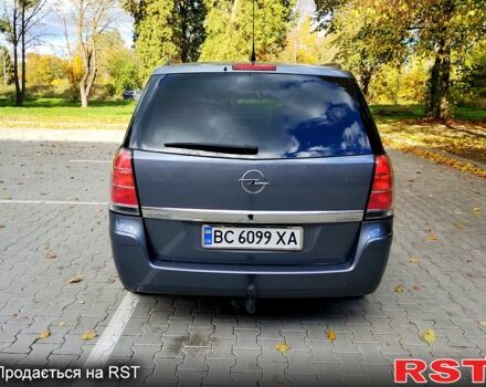 Серый Опель Зафира, объемом двигателя 2.2 л и пробегом 279 тыс. км за 6000 $, фото 5 на Automoto.ua