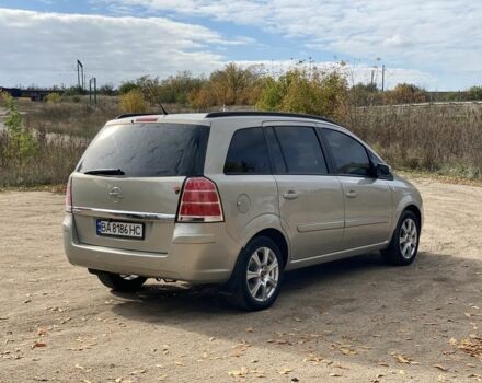 Серый Опель Зафира, объемом двигателя 1.8 л и пробегом 182 тыс. км за 6000 $, фото 3 на Automoto.ua