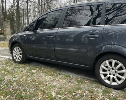 Серый Опель Зафира, объемом двигателя 2.2 л и пробегом 215 тыс. км за 8200 $, фото 17 на Automoto.ua