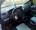 Серый Опель Зафира, объемом двигателя 1.9 л и пробегом 262 тыс. км за 6200 $, фото 2 на Automoto.ua