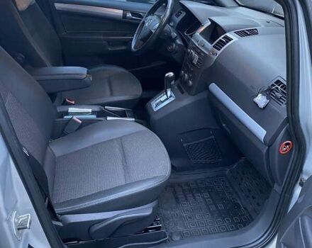 Серый Опель Зафира, объемом двигателя 1.9 л и пробегом 284 тыс. км за 6500 $, фото 12 на Automoto.ua