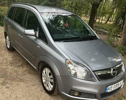 Серый Опель Зафира, объемом двигателя 1.8 л и пробегом 340 тыс. км за 5700 $, фото 6 на Automoto.ua