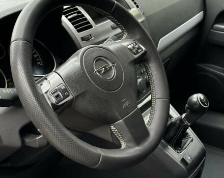 Серый Опель Зафира, объемом двигателя 1.6 л и пробегом 342 тыс. км за 6500 $, фото 6 на Automoto.ua