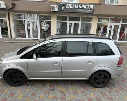 Серый Опель Зафира, объемом двигателя 1.9 л и пробегом 330 тыс. км за 2750 $, фото 4 на Automoto.ua