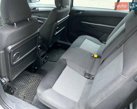 Сірий Опель Зафіра, об'ємом двигуна 1.9 л та пробігом 317 тис. км за 4799 $, фото 18 на Automoto.ua