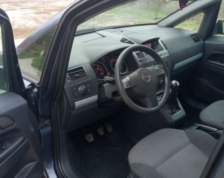 Сірий Опель Зафіра, об'ємом двигуна 1.9 л та пробігом 200 тис. км за 2800 $, фото 11 на Automoto.ua