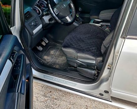 Серый Опель Зафира, объемом двигателя 1.9 л и пробегом 288 тыс. км за 6300 $, фото 4 на Automoto.ua