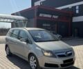 Серый Опель Зафира, объемом двигателя 1.9 л и пробегом 340 тыс. км за 2300 $, фото 1 на Automoto.ua
