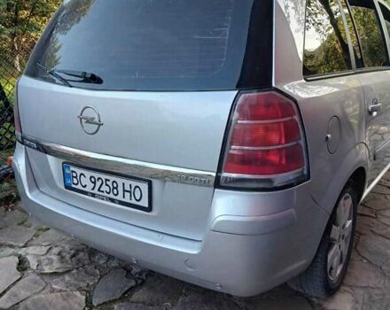 Серый Опель Зафира, объемом двигателя 1.91 л и пробегом 220 тыс. км за 5000 $, фото 3 на Automoto.ua