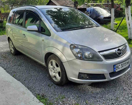 Сірий Опель Зафіра, об'ємом двигуна 1.6 л та пробігом 200 тис. км за 5500 $, фото 2 на Automoto.ua