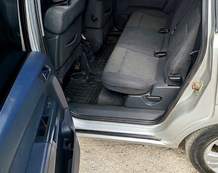 Серый Опель Зафира, объемом двигателя 1.9 л и пробегом 288 тыс. км за 6300 $, фото 5 на Automoto.ua