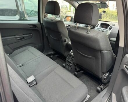 Серый Опель Зафира, объемом двигателя 2.2 л и пробегом 270 тыс. км за 4999 $, фото 5 на Automoto.ua