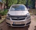 Серый Опель Зафира, объемом двигателя 1.9 л и пробегом 326 тыс. км за 4800 $, фото 1 на Automoto.ua