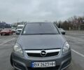 Серый Опель Зафира, объемом двигателя 1.9 л и пробегом 301 тыс. км за 5700 $, фото 34 на Automoto.ua