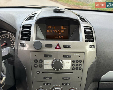 Серый Опель Зафира, объемом двигателя 1.8 л и пробегом 196 тыс. км за 5490 $, фото 25 на Automoto.ua