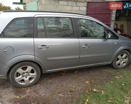 Серый Опель Зафира, объемом двигателя 1.91 л и пробегом 341 тыс. км за 4750 $, фото 9 на Automoto.ua