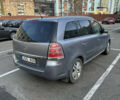 Серый Опель Зафира, объемом двигателя 1.9 л и пробегом 404 тыс. км за 2250 $, фото 3 на Automoto.ua