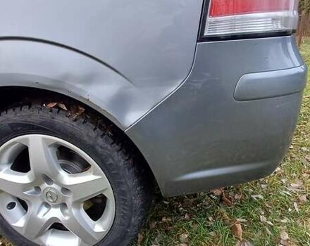 Серый Опель Зафира, объемом двигателя 1.9 л и пробегом 240 тыс. км за 4200 $, фото 6 на Automoto.ua