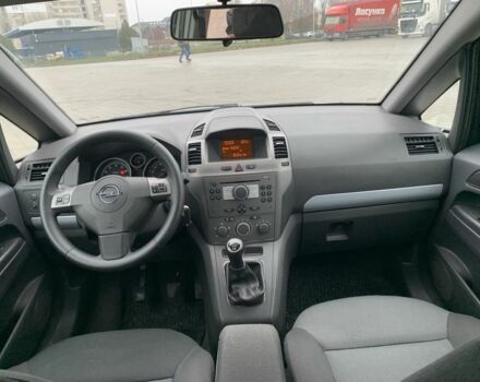 Серый Опель Зафира, объемом двигателя 1.6 л и пробегом 210 тыс. км за 5500 $, фото 20 на Automoto.ua