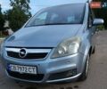 Серый Опель Зафира, объемом двигателя 1.8 л и пробегом 267 тыс. км за 5800 $, фото 1 на Automoto.ua
