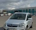 Серый Опель Зафира, объемом двигателя 1.6 л и пробегом 240 тыс. км за 5000 $, фото 5 на Automoto.ua