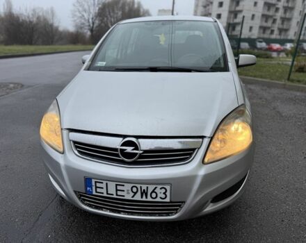 Сірий Опель Зафіра, об'ємом двигуна 1.9 л та пробігом 185 тис. км за 3000 $, фото 2 на Automoto.ua