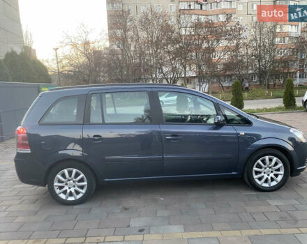 Серый Опель Зафира, объемом двигателя 1.8 л и пробегом 217 тыс. км за 5600 $, фото 6 на Automoto.ua