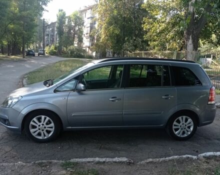 Серый Опель Зафира, объемом двигателя 1.8 л и пробегом 344 тыс. км за 5600 $, фото 8 на Automoto.ua