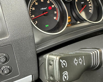 Серый Опель Зафира, объемом двигателя 1.8 л и пробегом 255 тыс. км за 5199 $, фото 30 на Automoto.ua