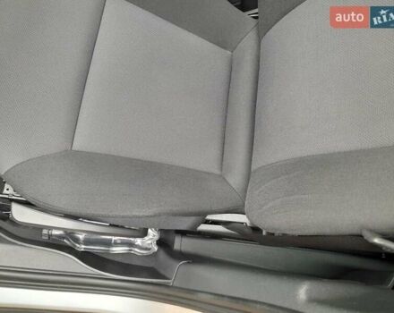 Серый Опель Зафира, объемом двигателя 1.8 л и пробегом 188 тыс. км за 6350 $, фото 11 на Automoto.ua