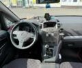 Серый Опель Зафира, объемом двигателя 1.6 л и пробегом 240 тыс. км за 5000 $, фото 4 на Automoto.ua