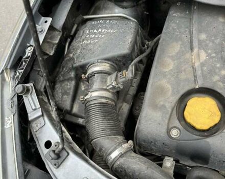 Серый Опель Зафира, объемом двигателя 1.9 л и пробегом 301 тыс. км за 5700 $, фото 87 на Automoto.ua