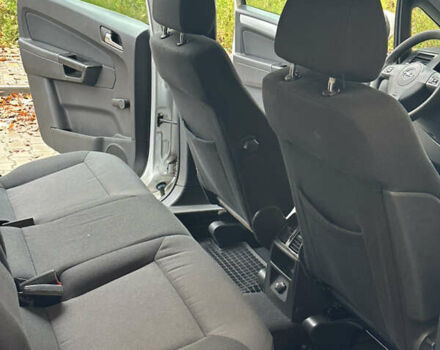 Серый Опель Зафира, объемом двигателя 1.8 л и пробегом 255 тыс. км за 5199 $, фото 50 на Automoto.ua